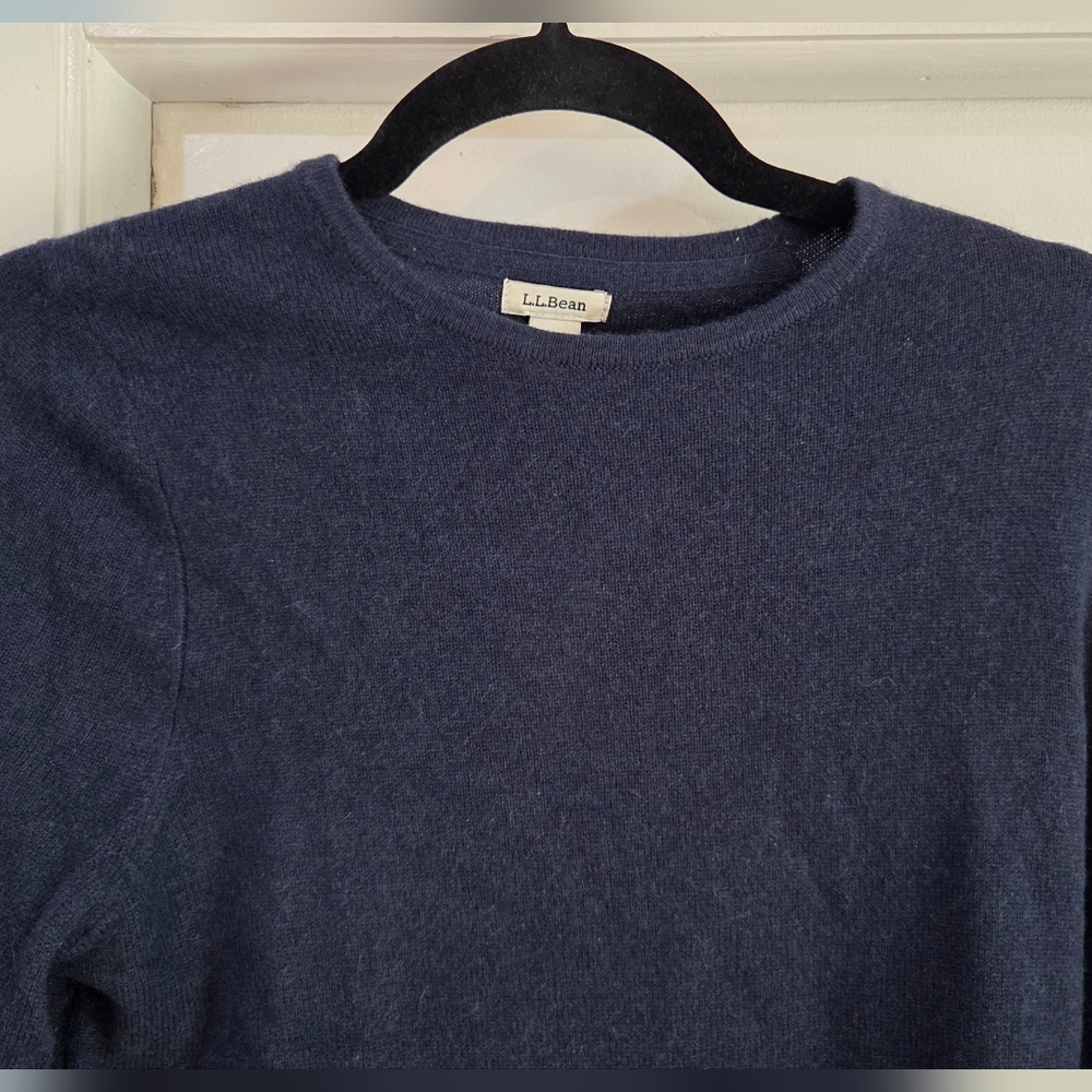 Women's L.L.Bean Navy Cashmere Crew Sweater, Size S - Picture 5 of 14